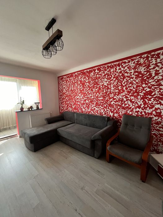 Inchiriez apartament