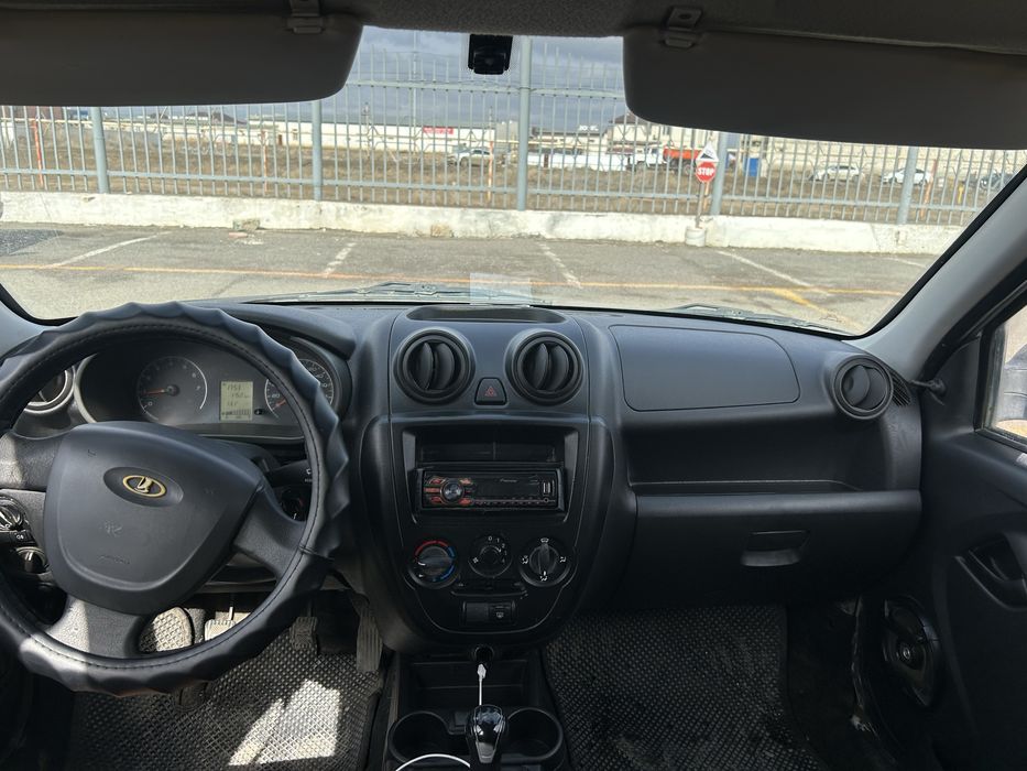 Продаю лада гранта 2013