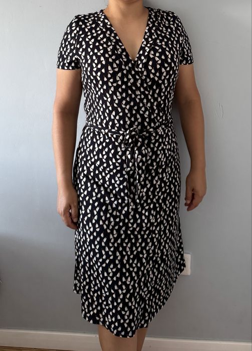 Платье Mango в отличном состоянии