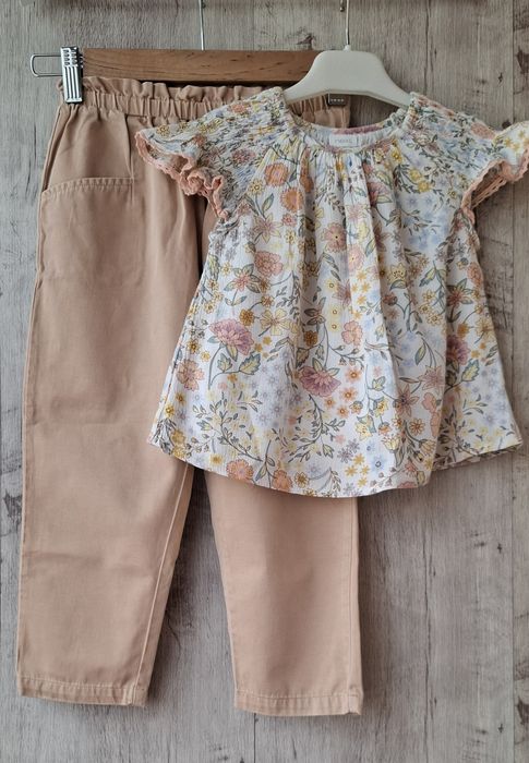 Дрехи в размер 4/5 години рокля дънки джинси грейка яке  пантофи 29