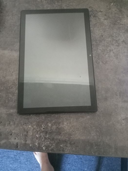 Planshet sotiladi aybi yo 2 ta simkartali