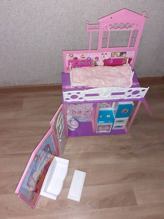 Продам домик для кукол