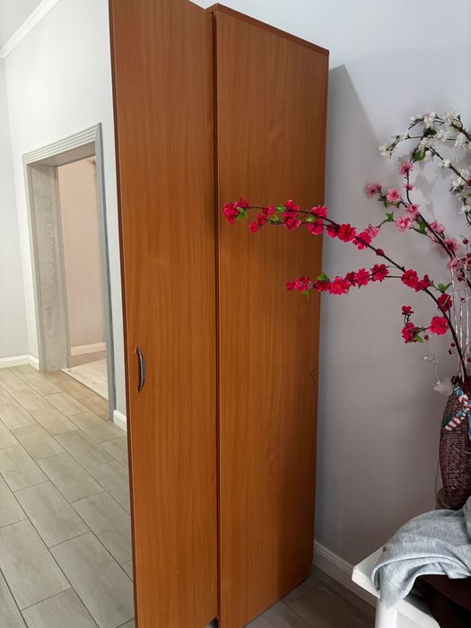 Продаётся шкаф."