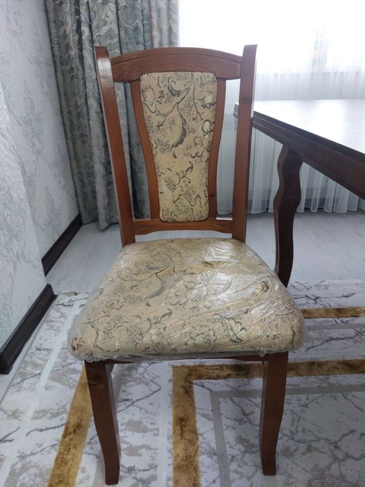 Стол овальный стулья продам