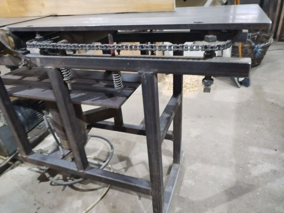 Mașina de îndreptat(abric)  plus grosime