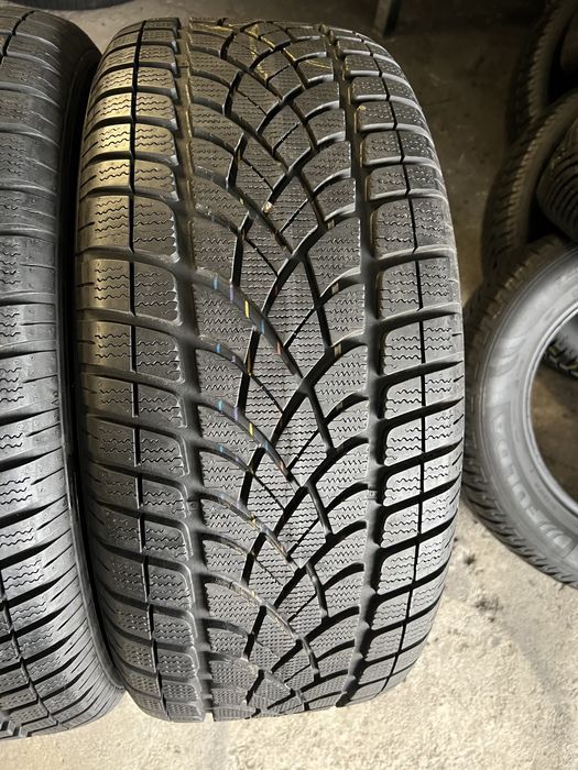 2 anvelope de iarna 265/50/19 dunlop 7.8mm!