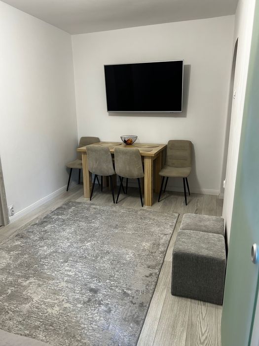 Apartament de vânzare cu 3 camere în Velenta
