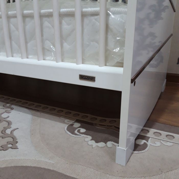 Детская кровать (манеж)