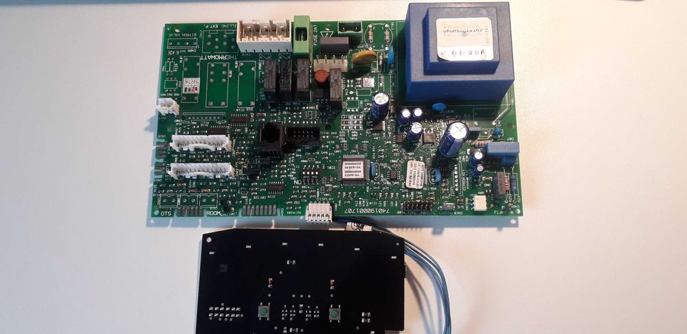 Vand placa electronica Ariston  As