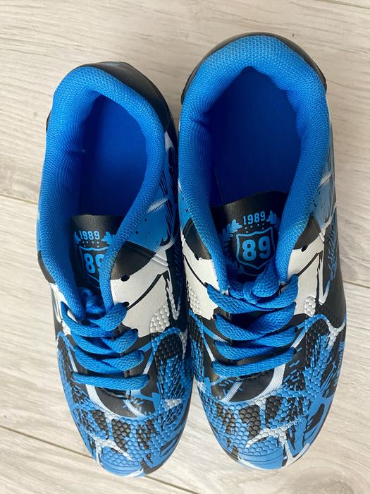 Crampoane/ incaltaminte fotbal marimea 33 noi