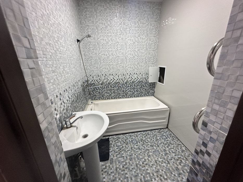 9bozorni oldida yangi hayot dom ikki xonali uy ijaraga beriladi oilaga