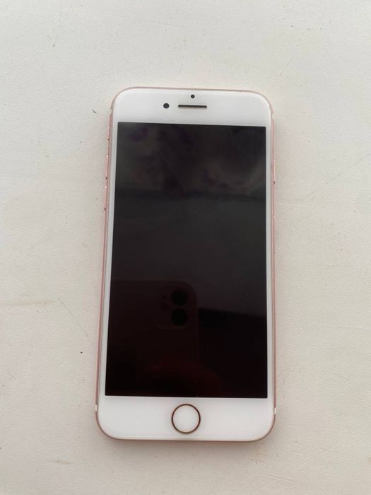 IPhone 7, без зарядки