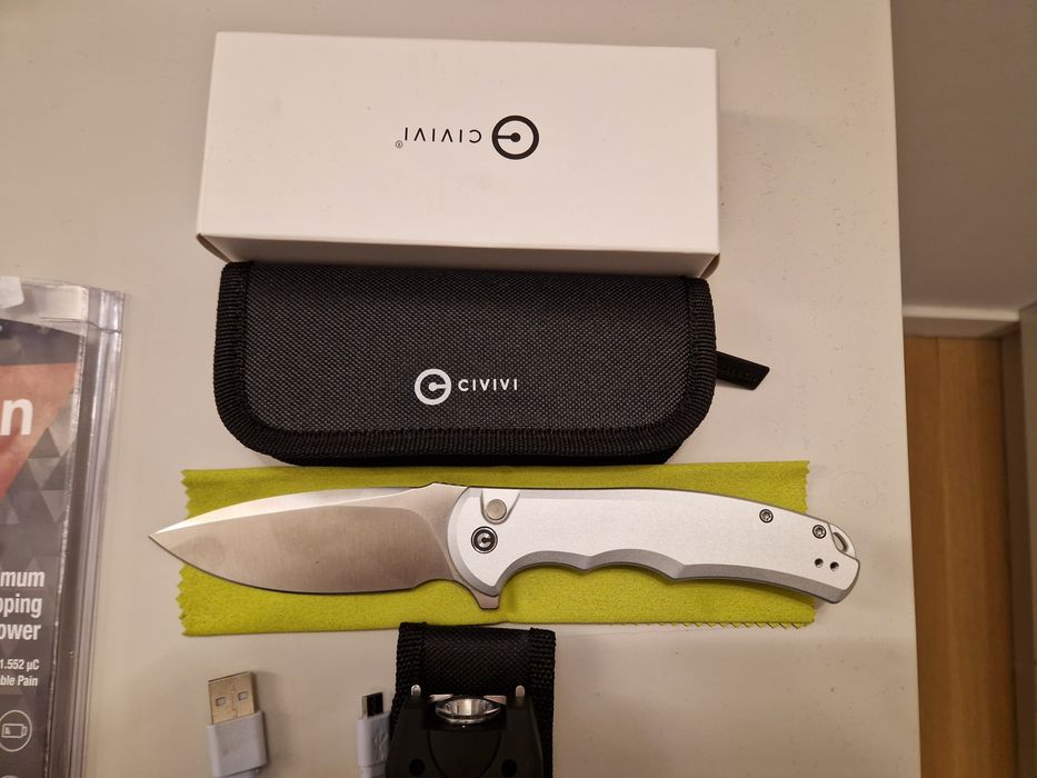 Нов нож Praxis Nitro-V  и два електрошока Sabre