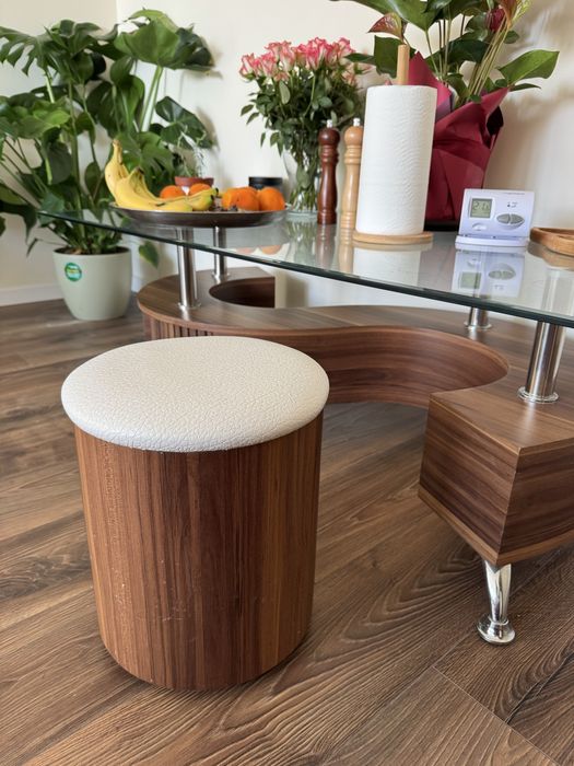 masuta de cafea de lemn