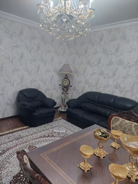 Квартира продаётся в центре.