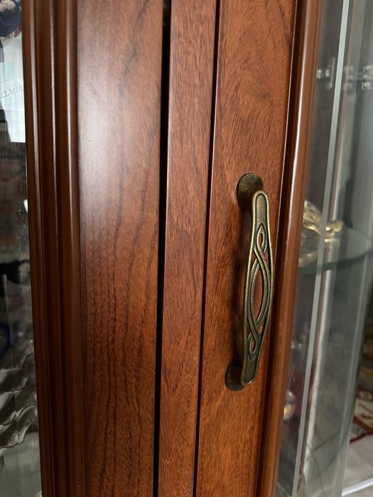 Сервант для гостиной комнаты