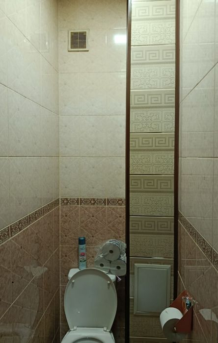 Срочно продается 2 х комнатная квартира М.Риёзий ориентир Ретро кафе