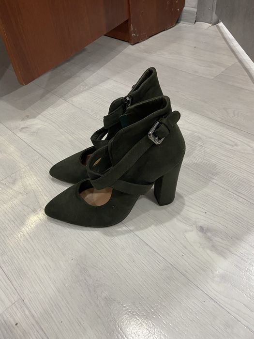 Туфли 38 размер замшевый