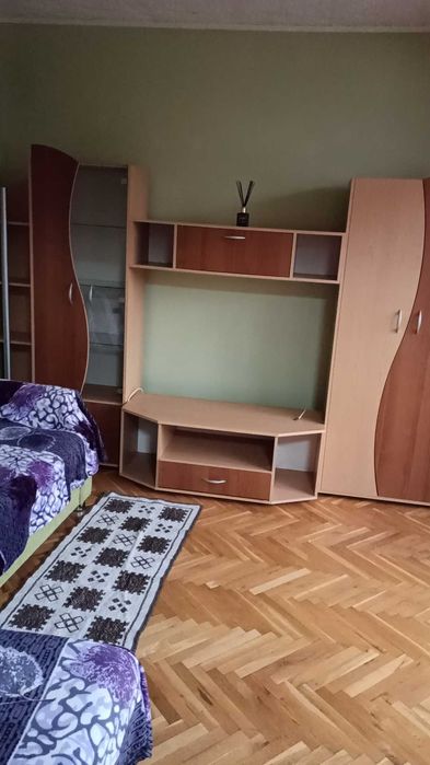 Дава се под наем Многостаен апартамент в Плевен, 9-ти квартал - 115 кв.м за 348.84 € - Снимка #2