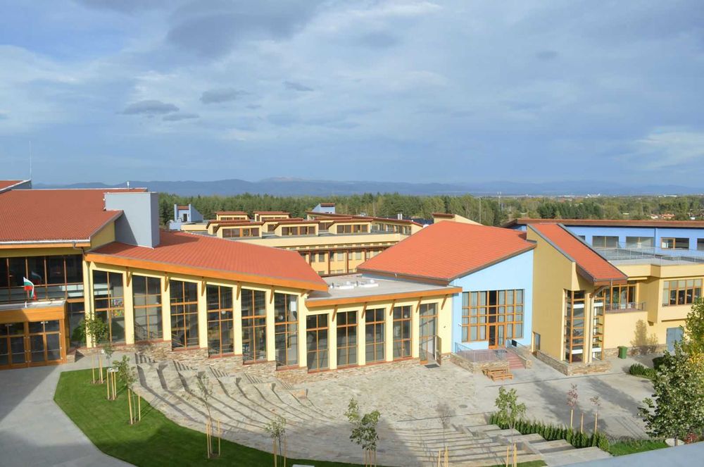 4-стаен Южен до Англо-Американско и детски градини в Oasis Residence