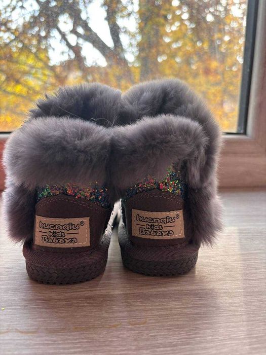 Детские сапожки adidas. Очень теплые. Размер 23. Цена 150 000 сум.