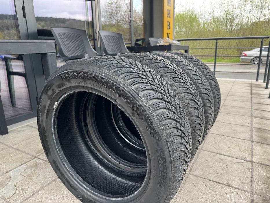 4бр.зимни гуми 215/55/17 98V HANKOOK 24
