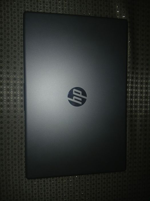 HP 15 Silver — Core i5 | Ideal holatda, srochno