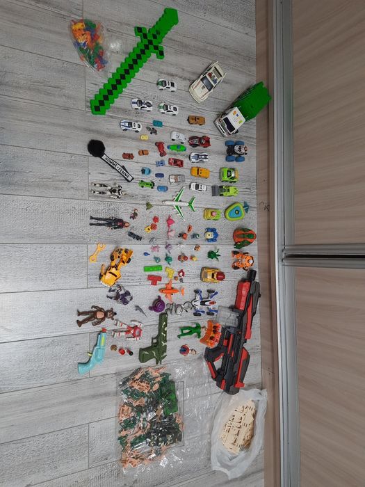 Пакет игрушек для мальчика