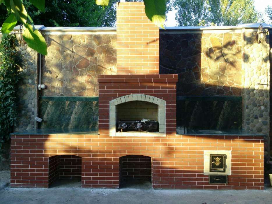 Строем Очаг. Летняя кухня. Камин. Барбекю