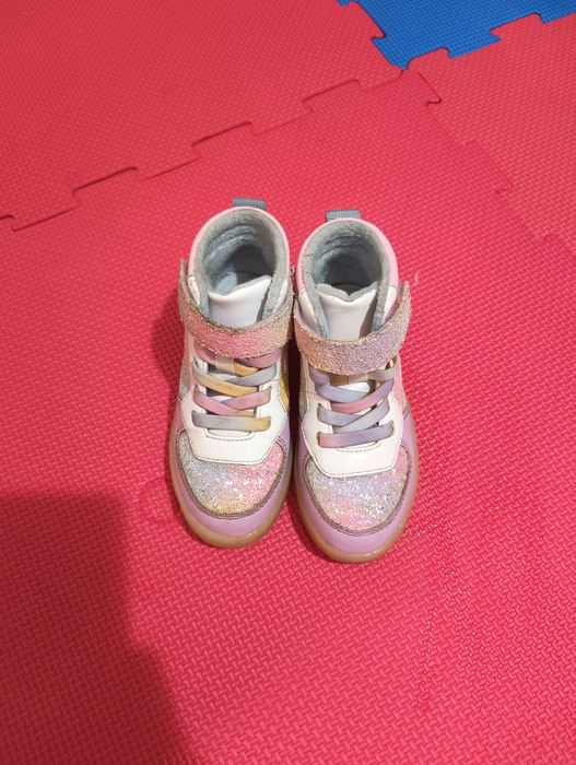 Adidași fete cu lumini