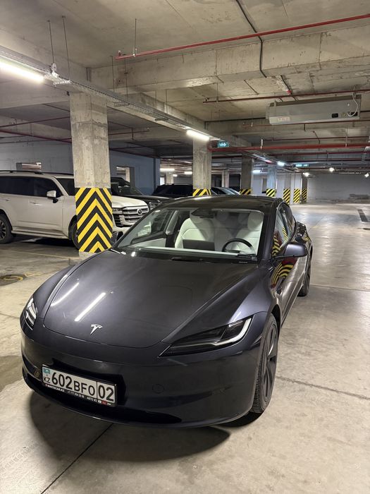 Тесла модел 3 2024