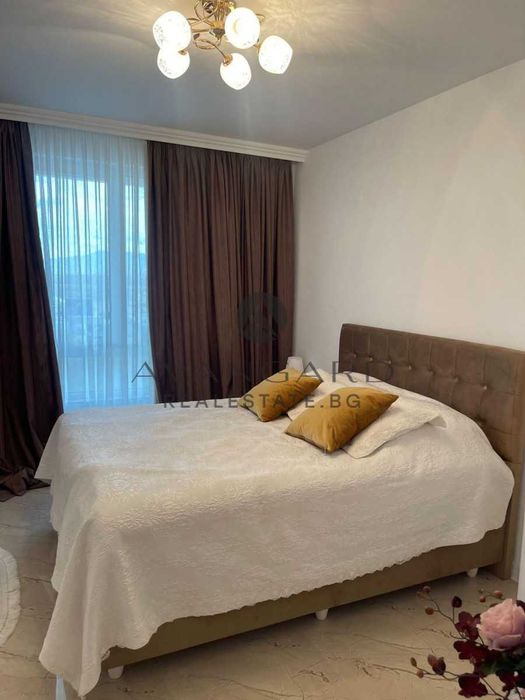 Продава се Двустаен апартамент в Пловдив, Христо Смирненски - 67 кв.м за 2500 €/кв.м - Снимка #3