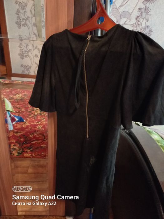 Продам платья может кому нибудь интересно