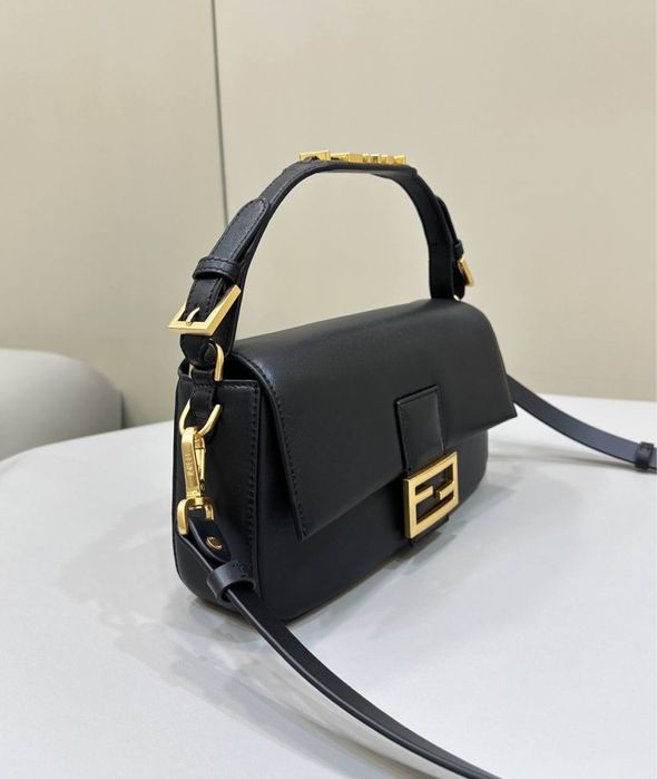 Geanta Fendi Baguette