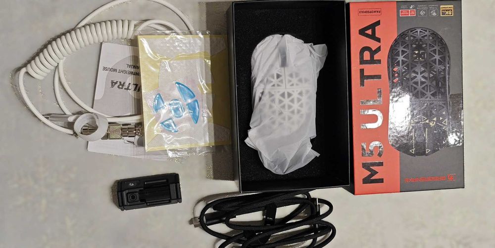 Гейминг мишка MAMBASNAKE M5 ултра лека карбонова безжична – 39 грама