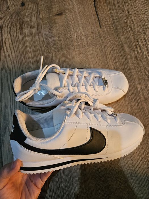 Кросовка Nike 35раз 32$