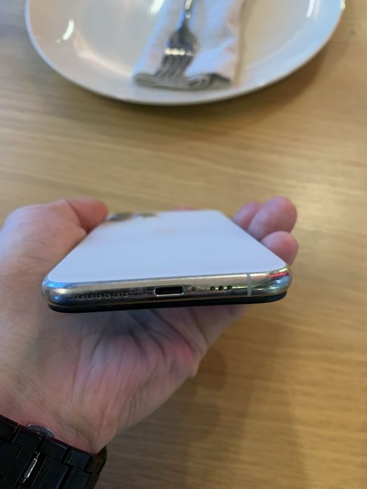 Iphone 11 pro (64гб)
