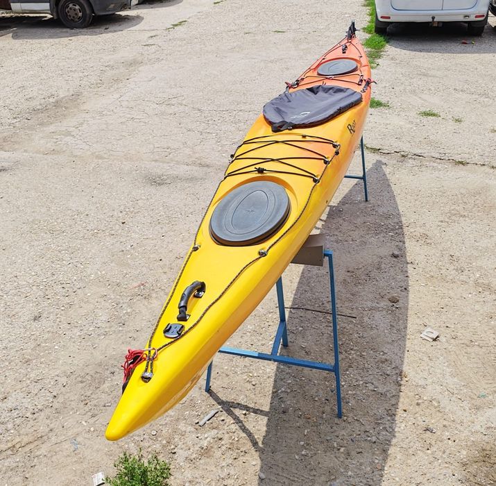 Vând caiacCaiac Riot EDGE 14.5 stare foarte bună!
