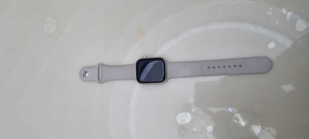 Смарт-часы Apple Watch Series 8 (45mm)