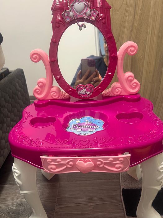 Masa de machiaj fetițe