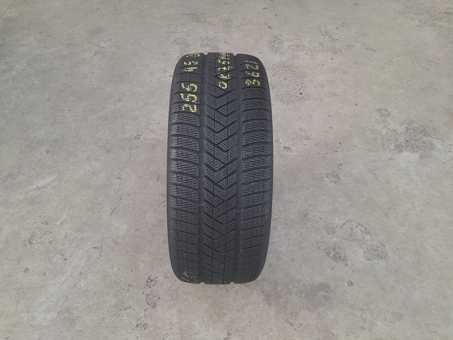 O anvelopa de iarna 255 45 20 pirelli scorpion winter 7,5 mm dot 3621