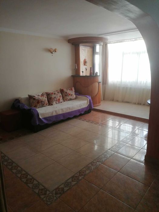 INCHIRIEZ apartament 4 camere in Onesti, partial mobilat