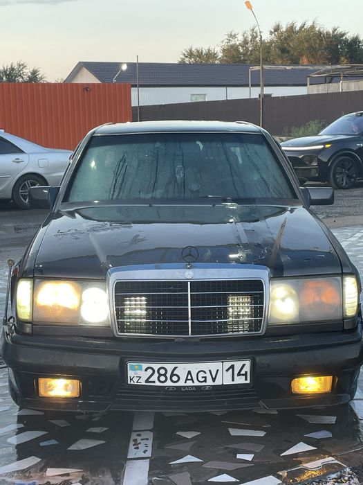 Mersedec benz w124 3л