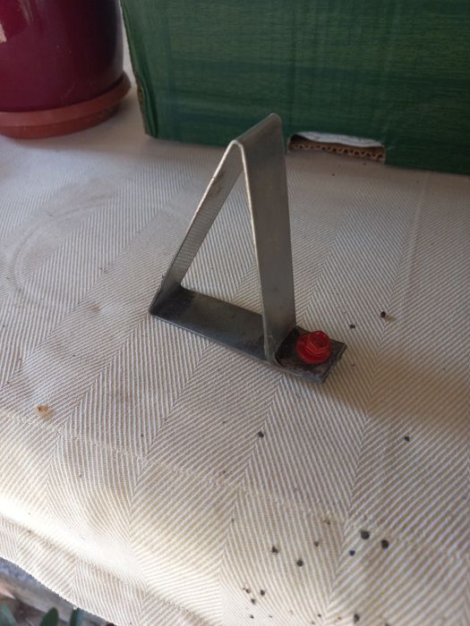 Parazapezi confectionate din inox