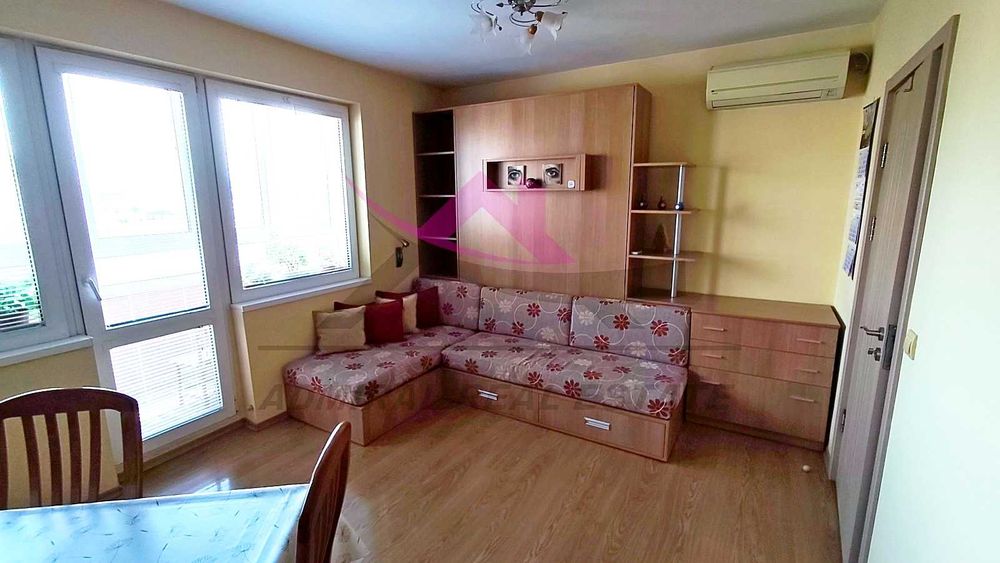 Просторен и слънчев! Двустаен- Окръжна Болница