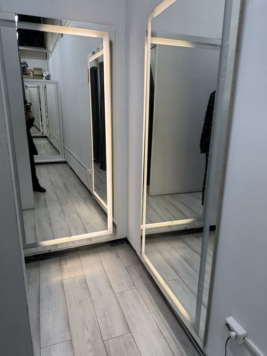 Зеркало с подсветкой