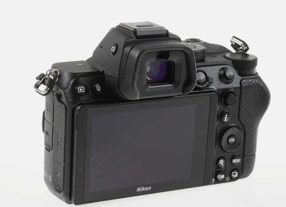 Nikon Z5 Aparat Foto Mirrorless 24.3 MP - Excelent