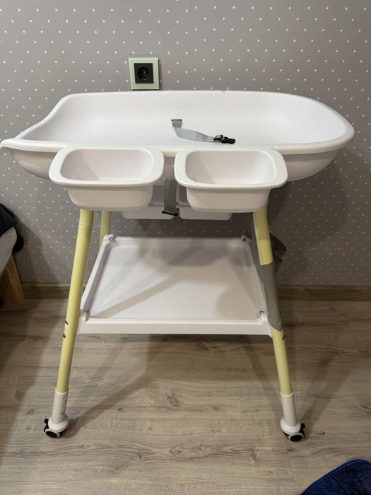Продам пеленальный стол