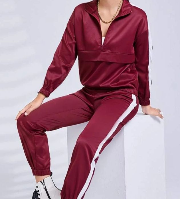 Дамски спортен комплект