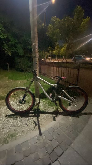 Ghost DH 9000, stare f buna.